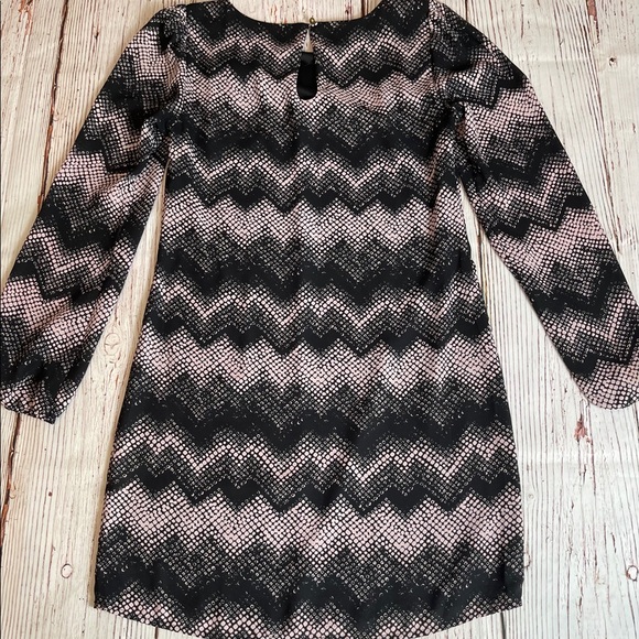 Maurice long-sleeve dress chevron black print - Picture 1 of 5
